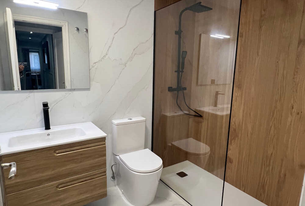 Renovación de Baño sin reforma · Calle Río Esva, Gijón
